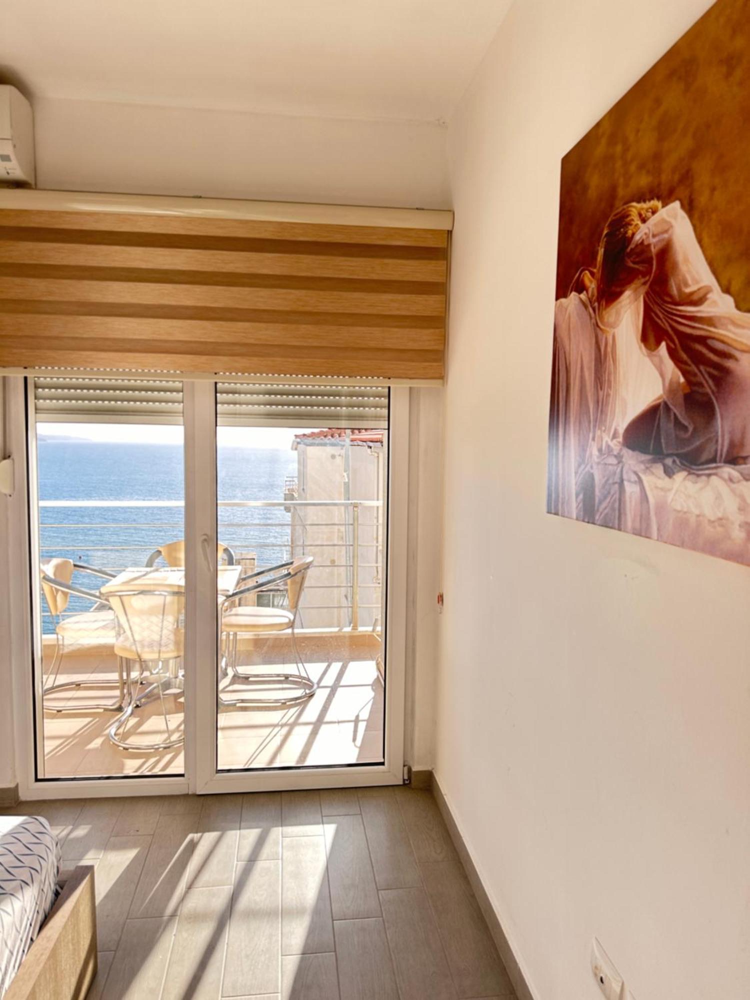 Rose Sea View Apartment Sarandë Eksteriør billede